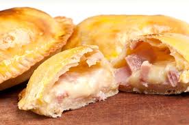 Empanada jamón y queso